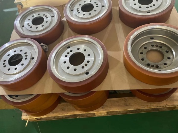 Flange-Mounted Vulkollan® Wheels for AGVs: