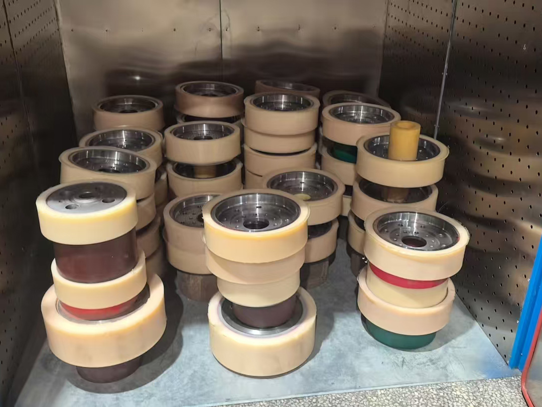 Markless Polyurethane Wheels for Forklifts for Warehousing and Cleanrooms